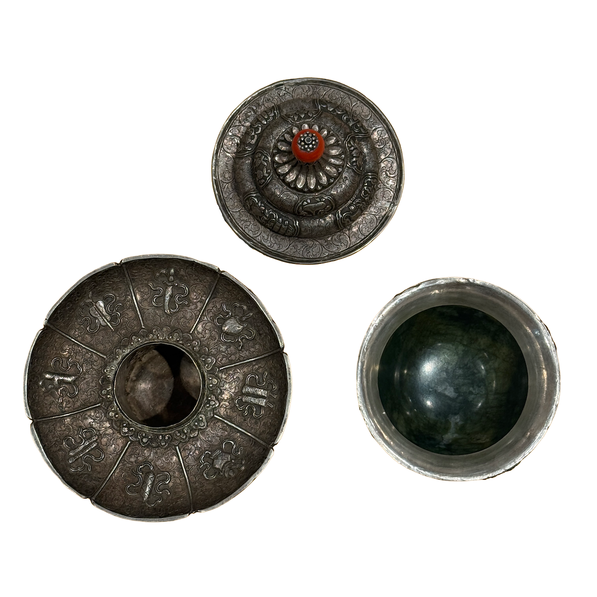 Antike tibetische Untersetzer- und Deckelset mit Jade Tasse