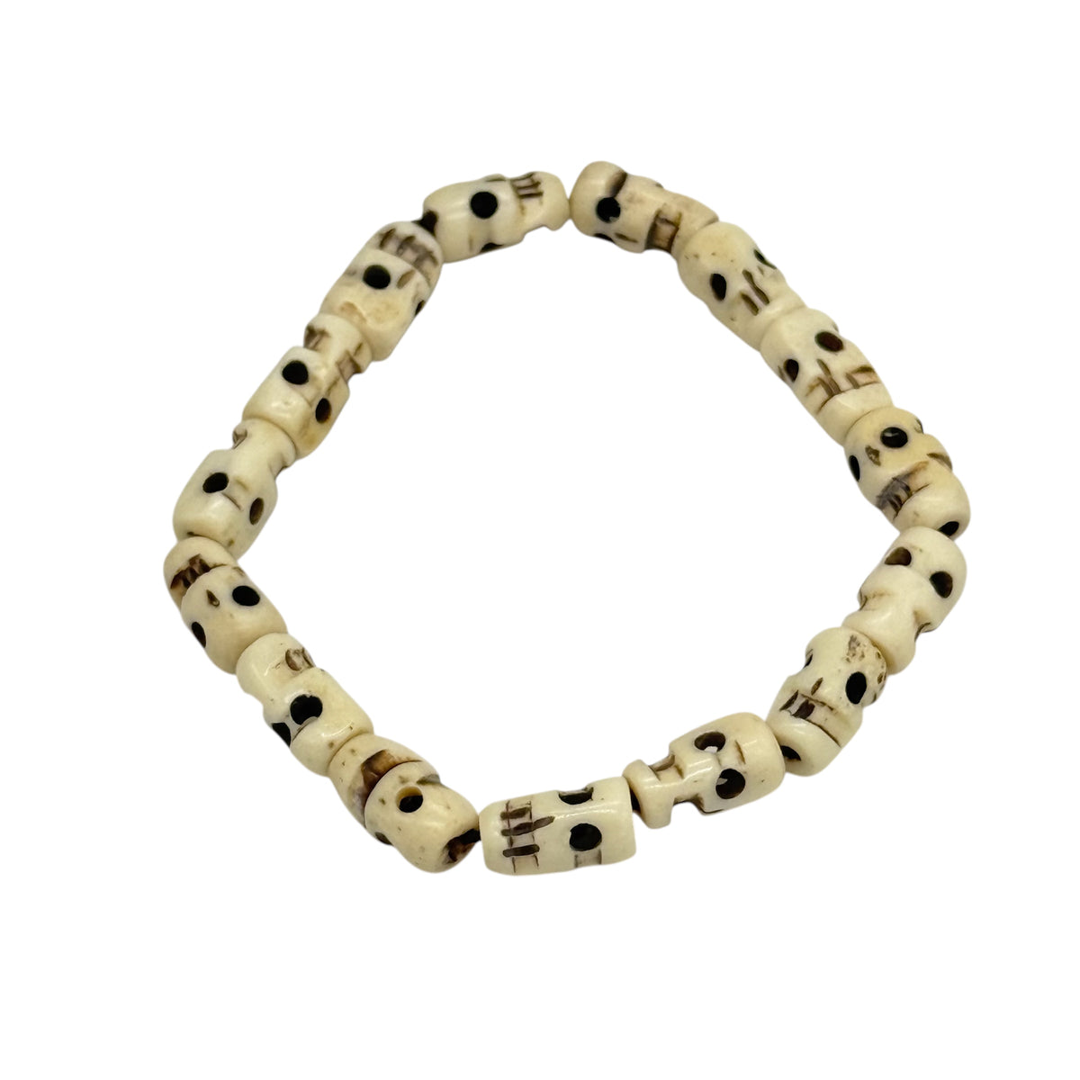 Totenkopf-Armband – Handgeschnitzte Beads im Tribal-Style