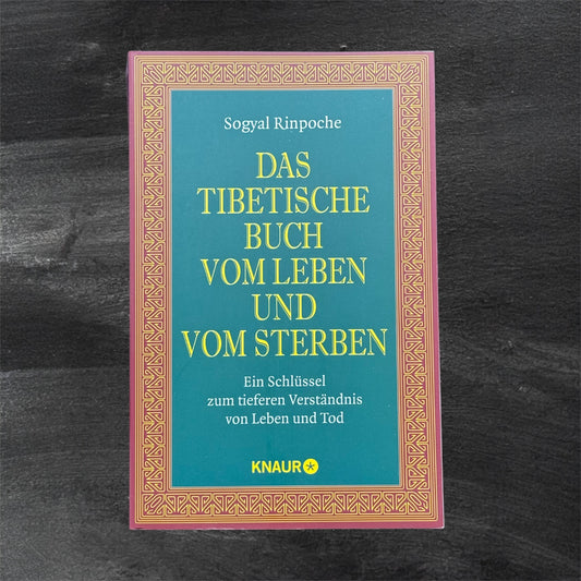 Das tibetische Buch vom Leben und vom Sterben -auf Deutsch und Englisch vom Sogyal Rinpoche Bestseller