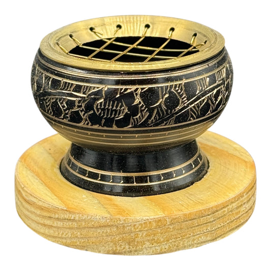 Edler Räucherholzbrenner aus Metall mit Holzsockel 