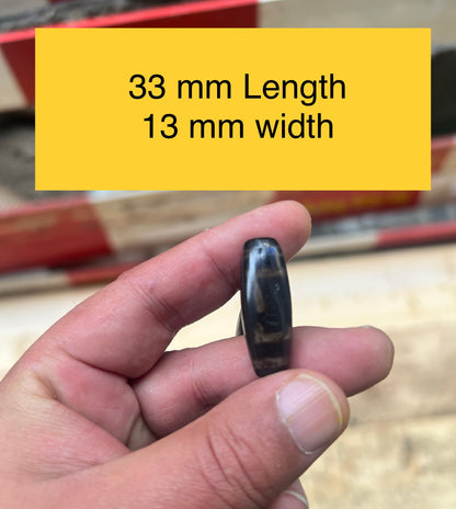 Hier zeigt eine Dzi-Perle namens Sakor Namkor mit Größe. Himmel Erde Tor samkor namkor