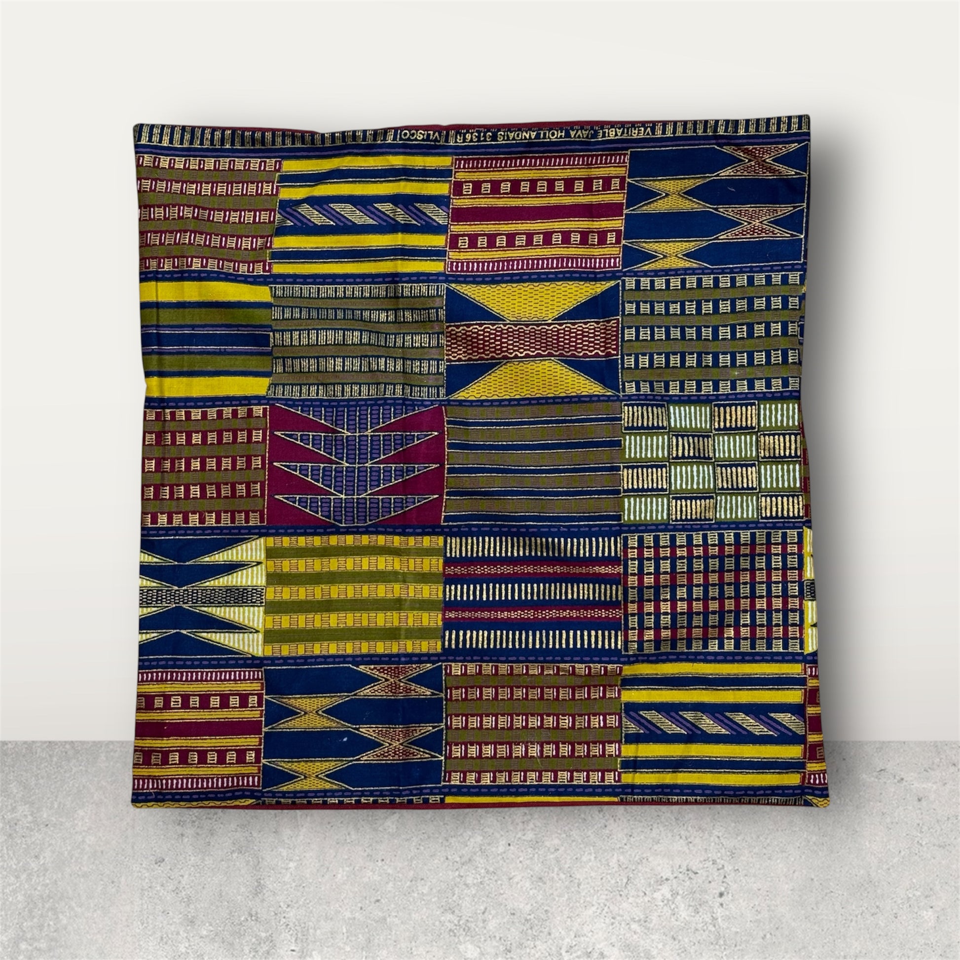 Handgefertigter Kissenbezug aus Baumwolle