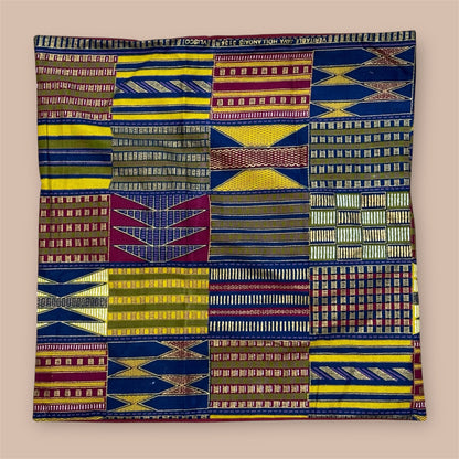 Handgefertigter Kissenbezug aus Baumwolle