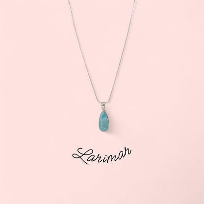 Oval formigen Anhänger aus Larimar und Silber auf eine Silber-kette