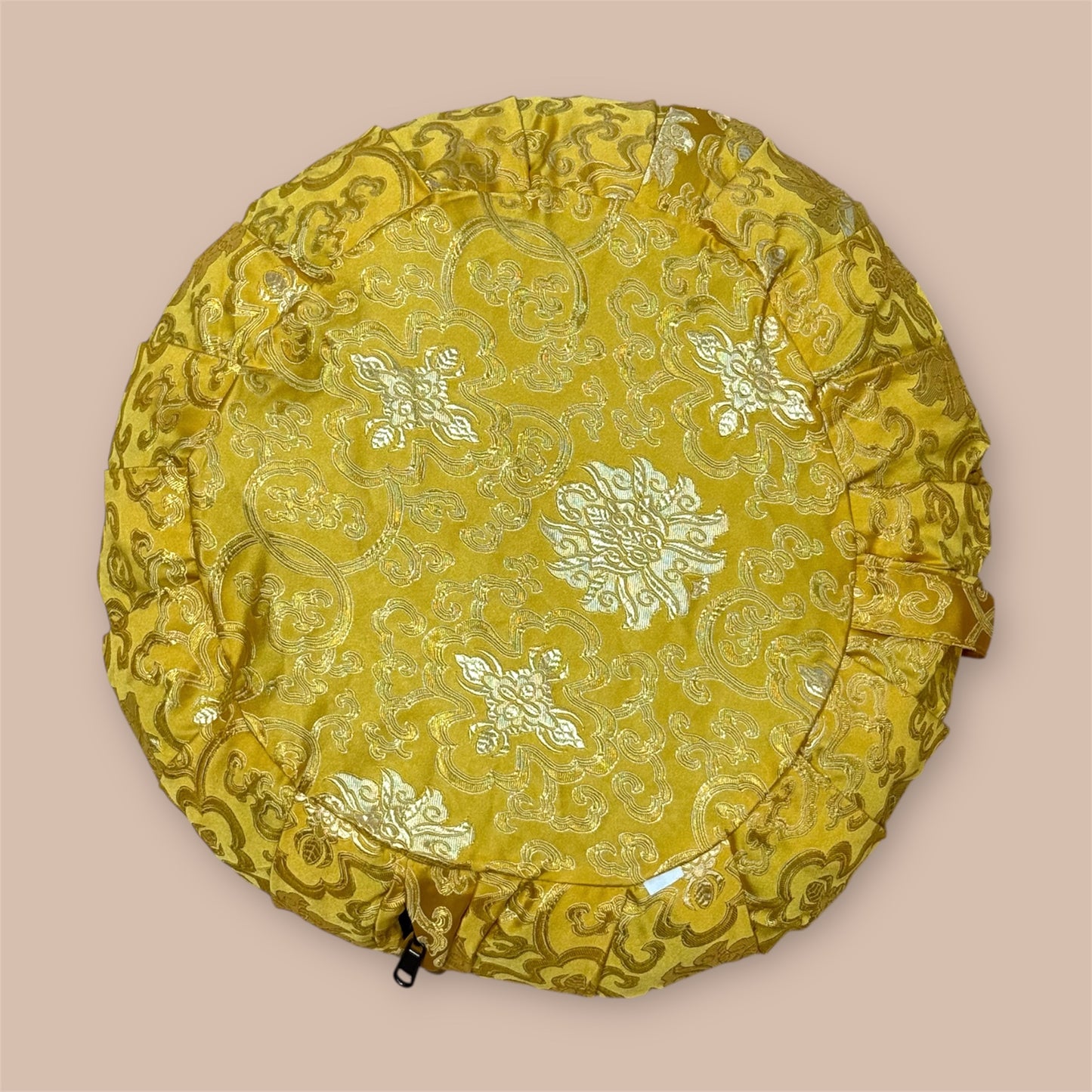 Brokat Gelb Meditationskissen mit Reisschalen gefüllt