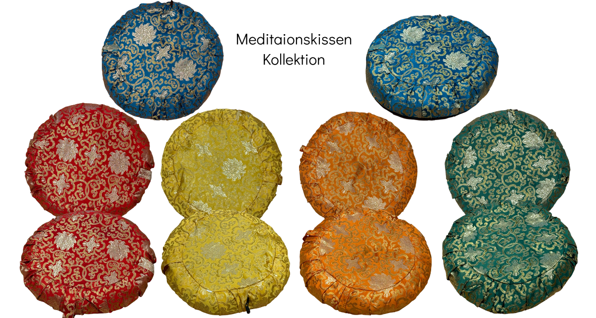 Sammlung von Brokat Meditationskissen mit Reisschalen gefüllt